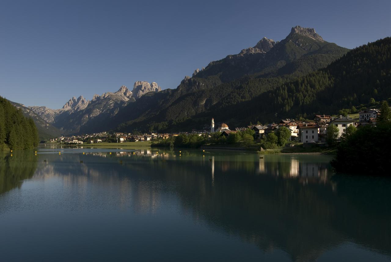 Albergo Meuble Victoria Auronzo di Cadore Exterior foto